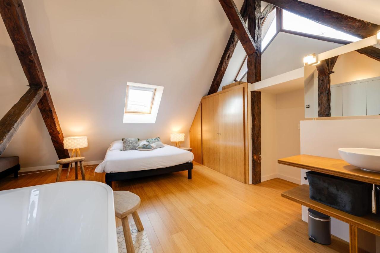 Le Septqatre - Grand Triplex Au Coeur De La Vieille Ville Annecy Exterior photo