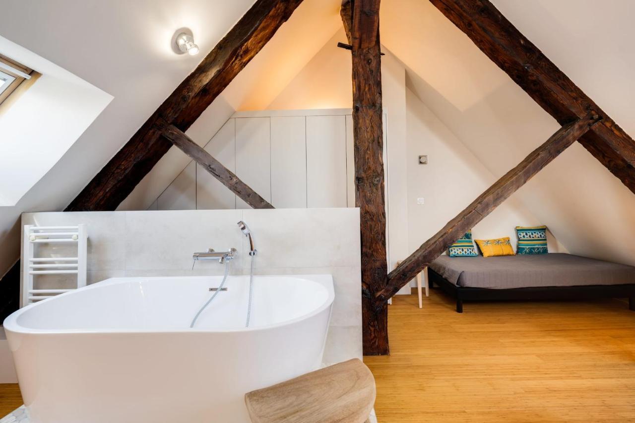 Le Septqatre - Grand Triplex Au Coeur De La Vieille Ville Annecy Exterior photo